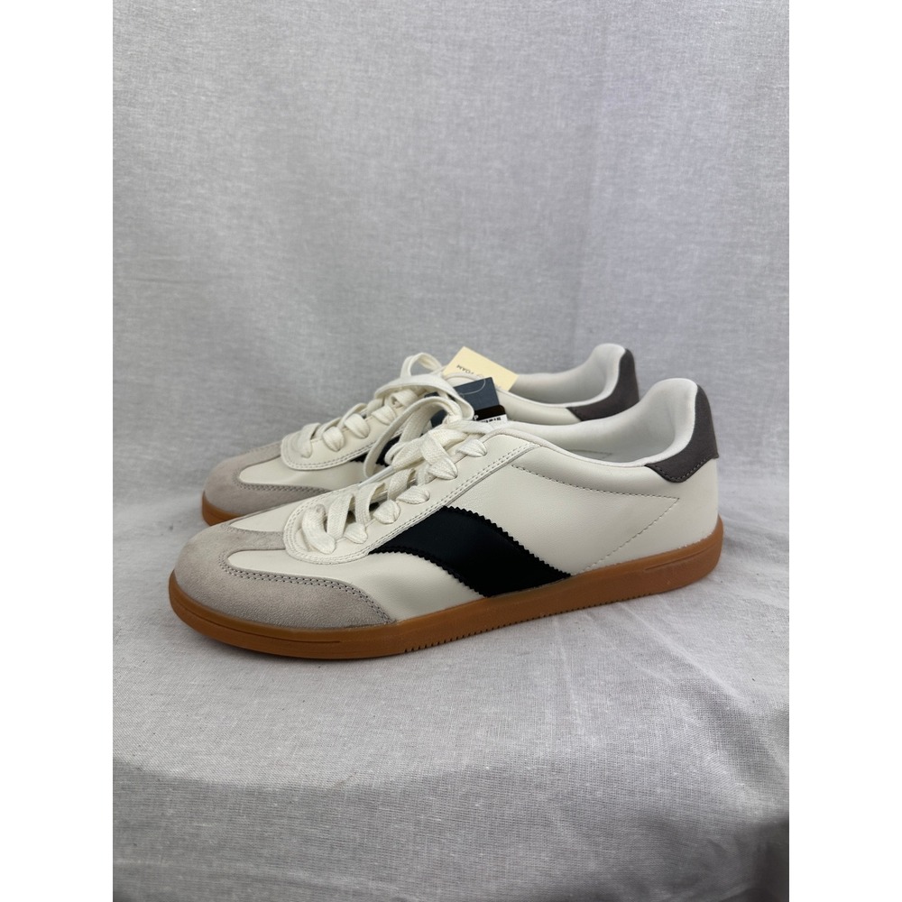 Universal Thread Spencer Sneakers Cream Black Gum Sole Memory Foam Womens 9 NEW